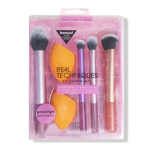 Real Techniques Everyday Essentials Makeup Brush Set with Miracle Complexion Sponge